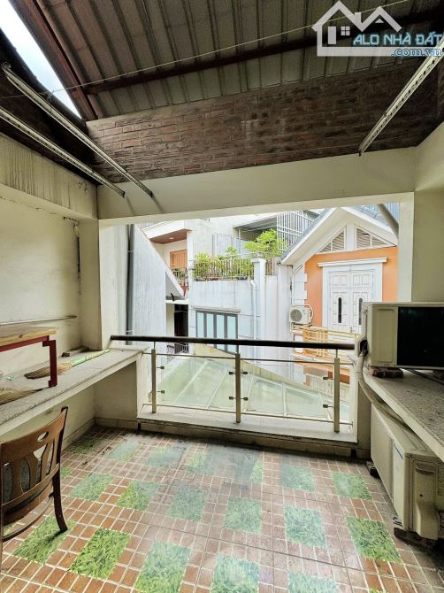 Nguyễn Thái Học, Oto vào cửa, 3 bước ra phố, 5 tầng. 41m2, MT 4.4m. Chỉ 15.7 tỷ! - 10