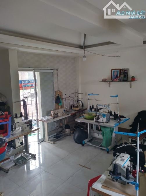 Bán nhà 4 Tầng Trung Chánh, ngang khủng 6,2 m, Đường 5 m Xe hơi ngủ trong nhà. - 10