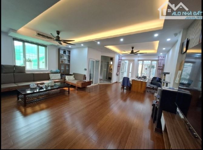 43 Tỷ/ 140 M2/ 6 Tầng/ 4.6 Mt/ Hoàng Hoa Thám/Liễu Giai - 10