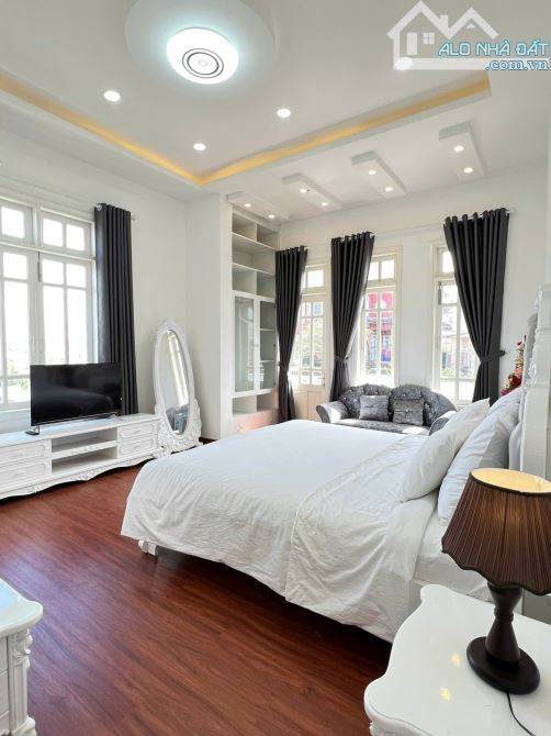 Bán căn biệt thự sân vườn 300m- Phù Đổng Thiên Vương- P8 Đà Lạt🌲10P ngủ- Có view đẹpg - 11