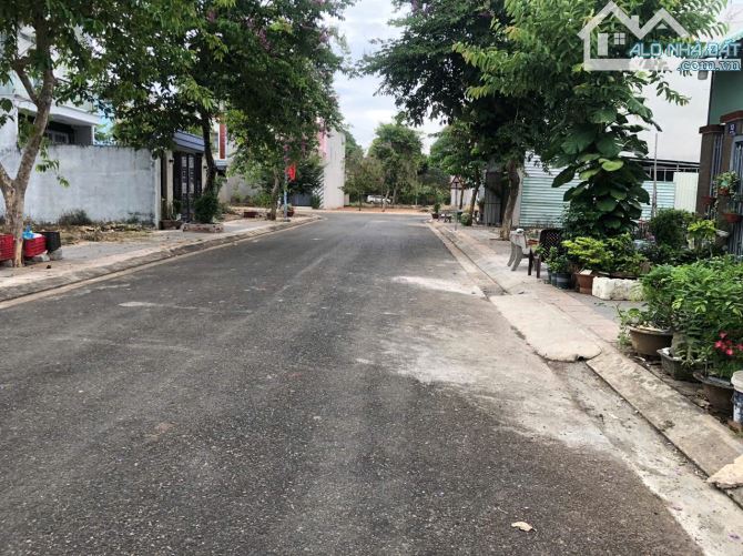 Tái định cư hắc dịch rẻ nhất vị trí xung quanh - 1