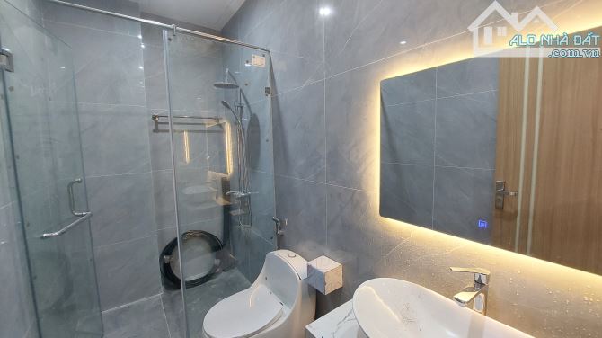 Bán nhà Văn Cao, Đằng Giang, Ngô Quyền,  5 tầng, 75m2, 12,3 tỷ. - 1