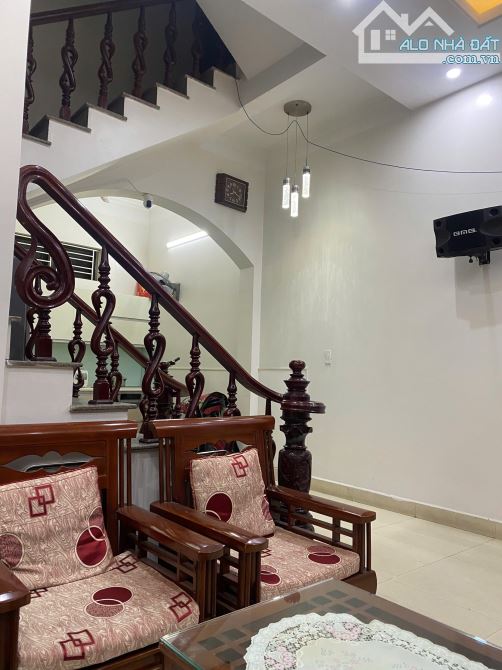 Cho thuê nhà 4 tầng Trần Nguyên Hãn - 55m2 - 4 phòng ngủ - 1
