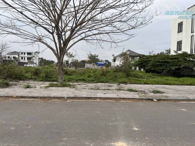 BÁN LÔ ĐẤT MẶT ĐƯỜNG QUỐC LỘ 3 - GIÁP HÀ NỘI - CÁCH HÀ NỘI CHỈ 200M - 1
