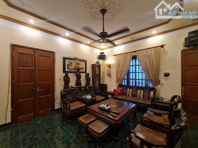 Bán nhà phân lô  Xã Đàn, Đống Đa – 200m² – 5 tầng – 2 mặt ngõ, 4 mặt thoáng. - 1