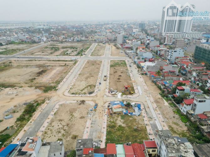 Cần chuyển nhượng lô đất TĐC 226 lê lai  Diện tích :48m ngang4m  Hướng : nam ( đông tứ trạ - 1