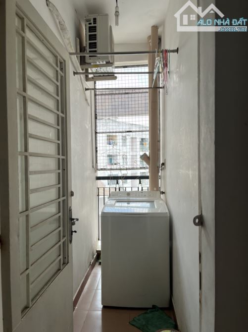 Bán chung cư 312 Lạc Long Quân 64m2, 2 phòng ngủ, giá 2.8 tỷ, sổ hồng - 1