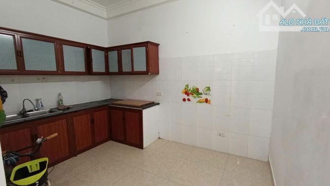 HIẾM!VŨ TÔNG PHAN-GẦN HỒ-NGÕ 3 GÁC TRÁNH-40M2-4 NGỦ - PHÙ HỢP CHO KHÁCH TÀI CHÍNH 3 TỶ - 1