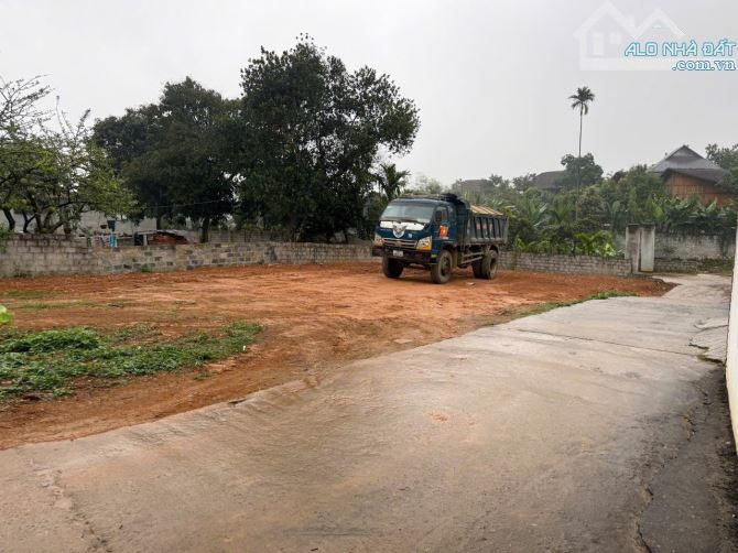 HOA HẬU, LÔ GÓC 335M2 PHÚ MÃN; GIÁ NHỈNH 10TR/M2 - 1