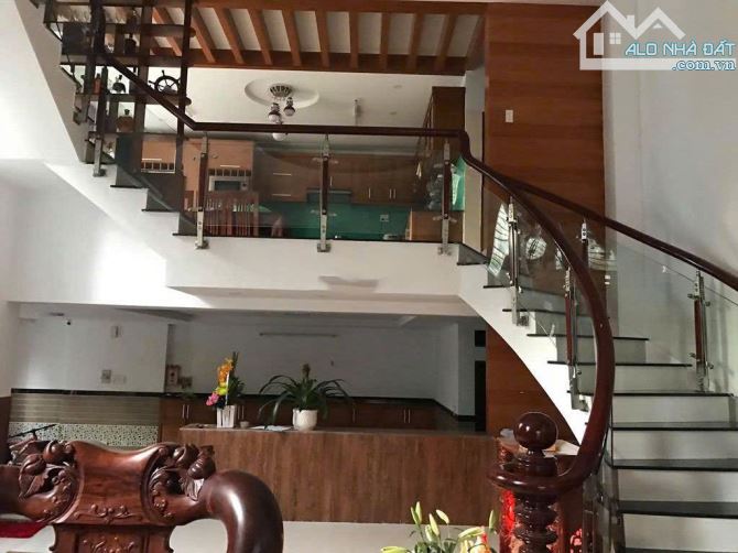 Biệt Thự Thương Gia Gần Ngan 14,5m Khu Nguyễn Văn Lượng Gò Vấp. 260m2 Giá 95tr/m2 - 1