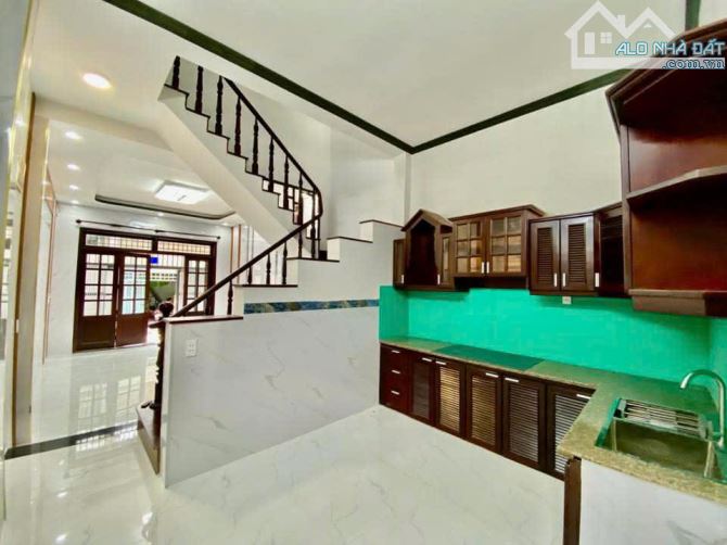 Nhà xe hơi đỗ cửa, gần chung cư Celadon Tân Phú, 4.95 tỷ - 1