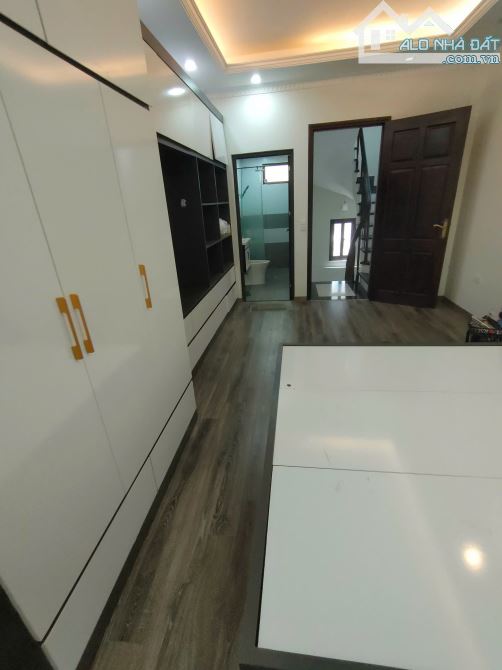 Cho thuê nhà riêng 3PN, 3WC, 40m2, Đường Ngọc Thụy, Long Biên, Hà Nội, 15 triệu - 1