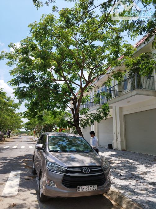 Bán nhanh lô 130m2 giá 1,3 tỷ lô góc 2 Mt kế bên KCN Bàu Bàng, kinh doanh được ngay - 1