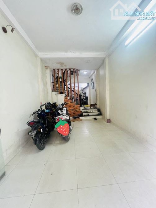 📣 Bán nhà 44m2 x 4 tầng Ngô Gia Tự, Long Biên, Ô tô tránh, Dân xây, Sát phố, 6 tỷ 8 - 1