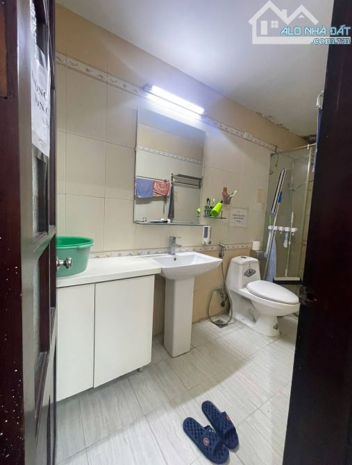 Bán căn tập thể tầng 1 thuộc khu đô thị mới nghĩa đô ngõ 10 Nguyễn Văn Huyên - 1