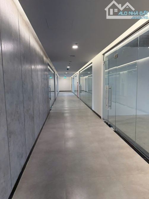 Bán 327m2 sàn văn phòng tầng 3 tòa NHS Trung Văn - 1