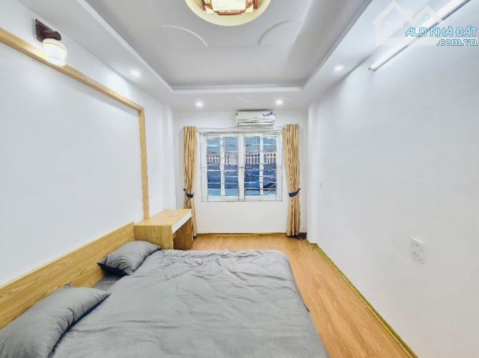 Bán nhà 4 tầng phố Thanh Lân, Thanh Đàm, cách phố 5 bước chân - 2