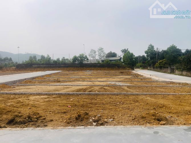 Bán đất Tu Vũ Thanh Thuỷ full thổ cư gần khu du lịch cách đường HCM 1 km 123 m mt 6 m - 2