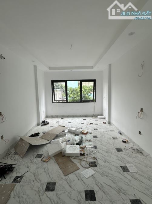 36m2 , Thang Máy , Hơn 10m đường Ô Tô , Ngõ To Thông Thoáng Sáng - 2