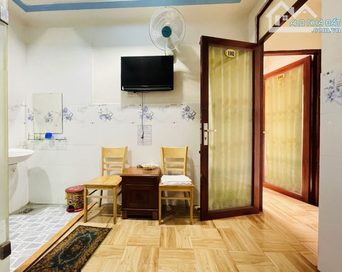 KHÁCH SẠN 5 LẦU – 21 PHÒNG – THU NHẬP 120 TRIỆU/THÁNG – MẶT TIỀN GÒ XOÀI GẦN LÔ TƯ - 2