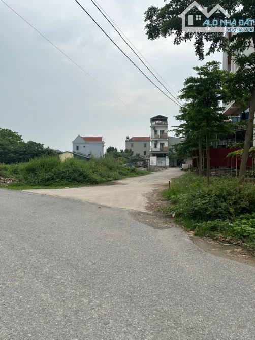 🔥A trai gửi bán  lô góc 100m tại Nghĩa Trụ-Văn Giang🔥🔥🔥 👉Đg trc đất 8m 2 ô tô tránh - 2