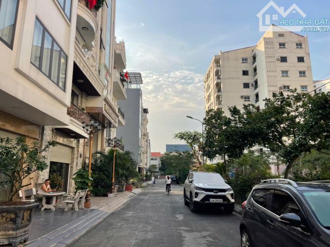 - Bán đất TĐC Lê Hồng Phong gần Phượng Chi - Diện tích: 60m2 ngang 6m dài 10m - Hướng Đông - 2