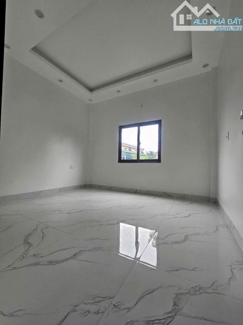 BÊN MÌNH CÒN 4 CĂN NGÕ KHUÊ LIÊU -TP HẢI DƯƠNG - 2
