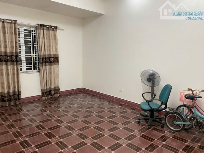 Cho thuê nhà 4 tầng Trần Nguyên Hãn - 55m2 - 4 phòng ngủ - 2