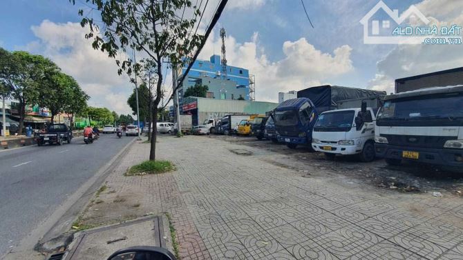 LÔ ĐẤT VIP FULL THÔ GẦN 500m2 MBKD – Mặt tiền Lê Thị Riêng, Thới An, Q.12 - 2
