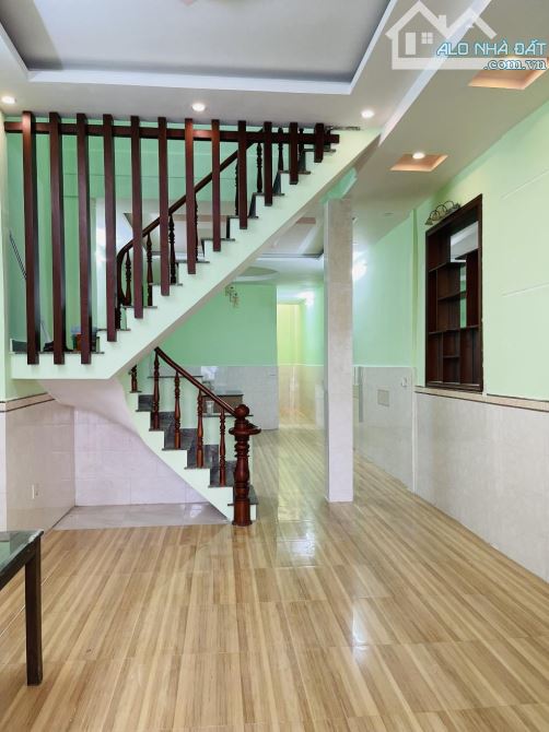 SIÊU HOT! Trung Mỹ Tây - hẻm 6m thông - 100m2 - chỉ nhỉnh 6 tỷ - 2