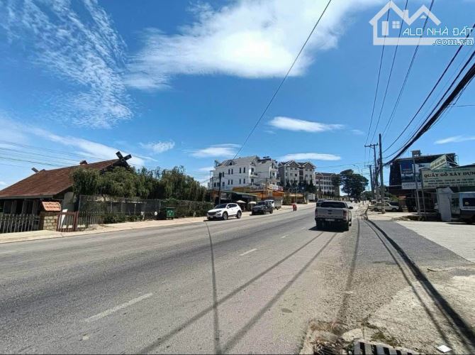 Bán căn villa cổ xưa rộng giá 60tỷ mặt tiền đường Hùng Vương - 2