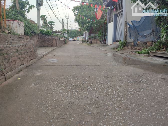 Võng La Đông Anh Biệt Thự Sân Vườn  436m 3 Tầngng MT 17m giá 23,5 tỷ - 2