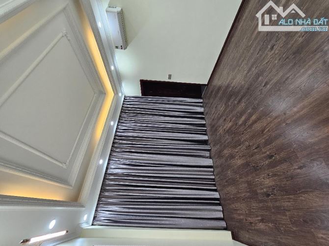 Bán nhà Chùa Láng, DT 55m2 x 7T, oto tránh, kinh doanh, thang máy, ở sướng, giá 23 tỷ 2 - 2