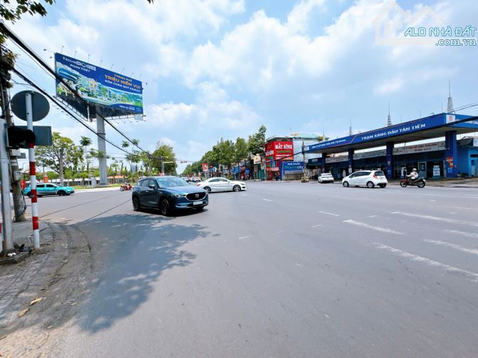 QUỸ ĐẤT HƠN 1 SÀO ( 1.339 m2 THỔ CƯ 100% ) MẶT TIỀN NGUYỄN ÁI QUỐC TRUNG TÂM TP.BIÊN HOA N - 2