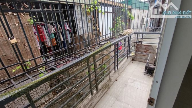 HIẾM!VŨ TÔNG PHAN-GẦN HỒ-NGÕ 3 GÁC TRÁNH-40M2-4 NGỦ - PHÙ HỢP CHO KHÁCH TÀI CHÍNH 3 TỶ - 2