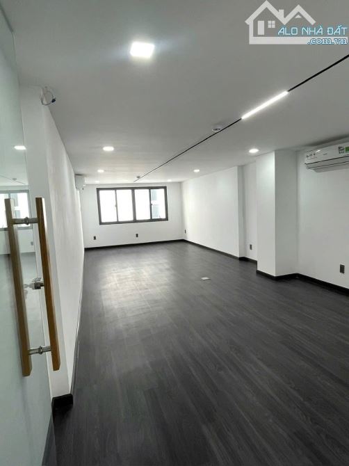 Gấp! NHÀ 5 TẤM LÊ HỒNG PHONG Q10 NHÀ MỚI TOANH GIÁ SIÊU RẺ , ĐƯỜNG RỘNG 8M - 2