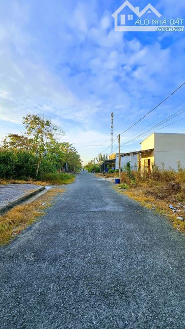 Bá.n cặp nền 200m² đường số 6 KDC Đông Phú, Châu Thành, Hậu Giang - 2