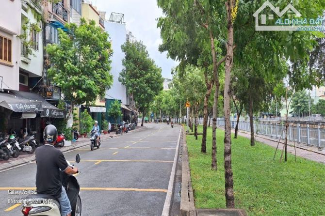 Bán gấp nhà C4,công nhận 105m, Mặt tiền Trần Khánh Dư, Q.1, Sổ hồng riêng ! - 2