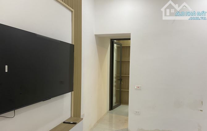 Tập thể tầng 1 tại Nguyễn Phong Sắc- Tô Hiệu- Cầu Giấy - 2