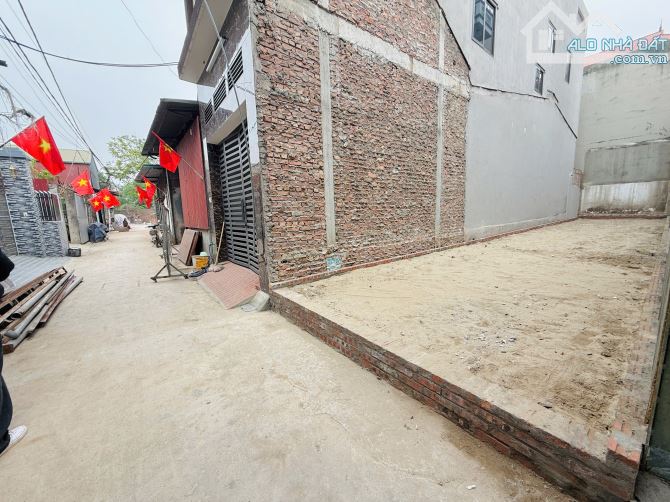 Sát cao tốc Hà Nội Thái Nguyên, bán đất Thuỵ Lâm, ô tô đỗ, đường thông, giá hơn 4 tỷ - 2