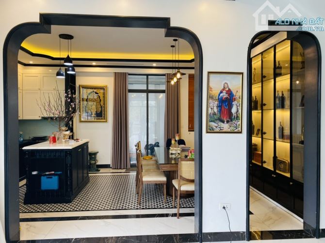 Biệt thự KĐT mới Dương Nội - 180m, 4 tầng, MT 10m - Lô góc 3 thoáng - 35 tỷ - 2
