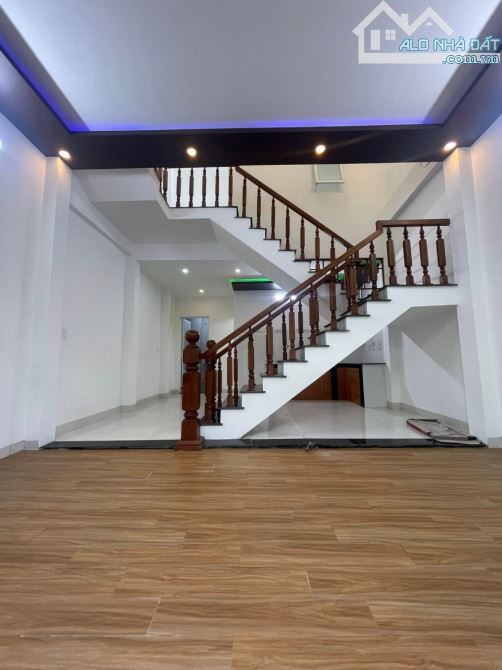 Bán nhà 2 tầng ngay sau lưng mặt tiền đường tô hiệu (liên chiểu) giá 2tyx - 2