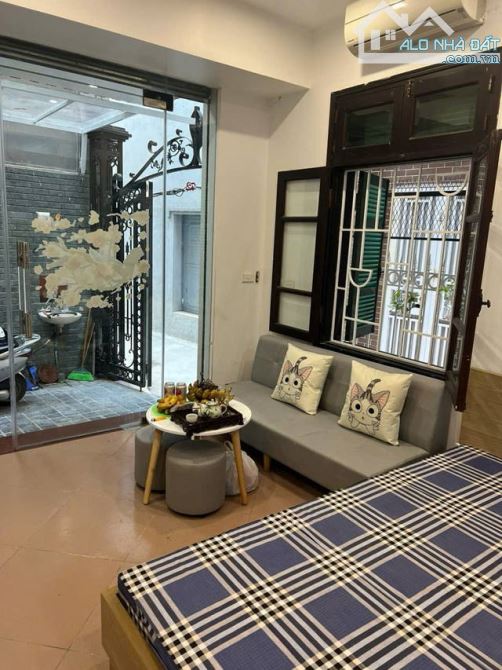 Nguyễn Sơn Long Biên 104m 4t mt 11.8m 31.2 tỷ lô góc dòng tiền 45triệu - 2