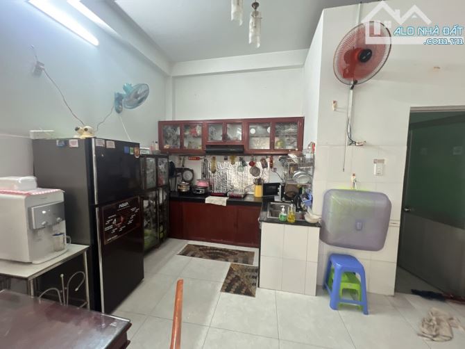 Định cư bán gấp nhà 449/ Sư Vạn Hạnh - 4 tầng 1 đời chủ - 3