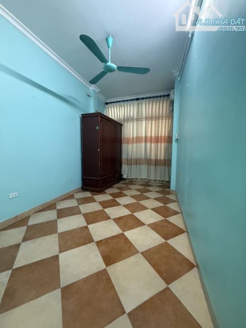 BÁN NHÀ -PHỐ TÔN ĐỨC THẮNG-5TẦNG -NHÀ ĐẸP Ở NGAY- Ô TÔ ĐỖ CỬA -KD - 3