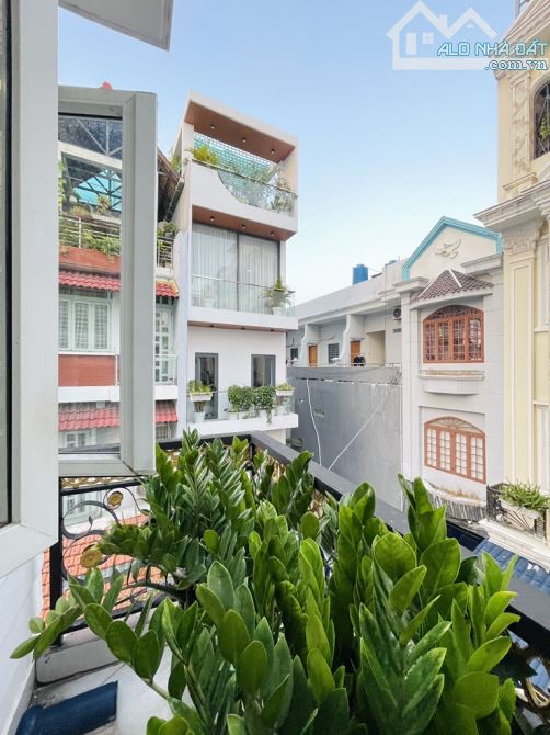 HẺM XE HƠI - KHU PHÂN LÔ SAU LƯNG EMART 2 - NHÀ LÔ GÓC 4 TẦNG - 60M2 - 6,5 TỶ - 3