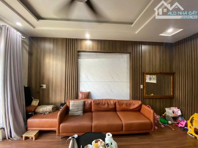 SIÊU PHẨM NHÀ 4 TẦNG TĐC XI MĂNG, SỞ DẦU, HỒNG BÀNG, HẢI PHÒNG GIÁ 4,5 TỶ - 3