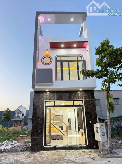 Siêu Phẩm nhà mặt tiền kinh doanh giá tốt có hỗ trợ trả góp - 3