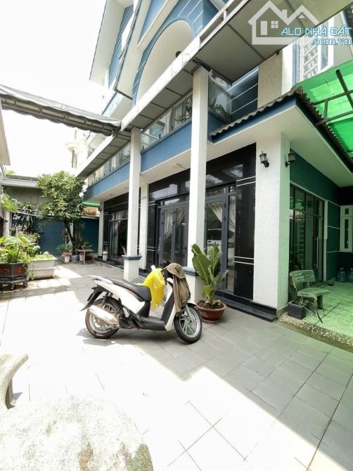 🎁 CHỦ NGỘP QUÁ NÊN CẦN RA GẤP. 🎁 BIỆT THỰ ĐÔI CAO CẤP – 368M² FULL THỔ CƯ –BAF ĐIỂM– HÓC - 3