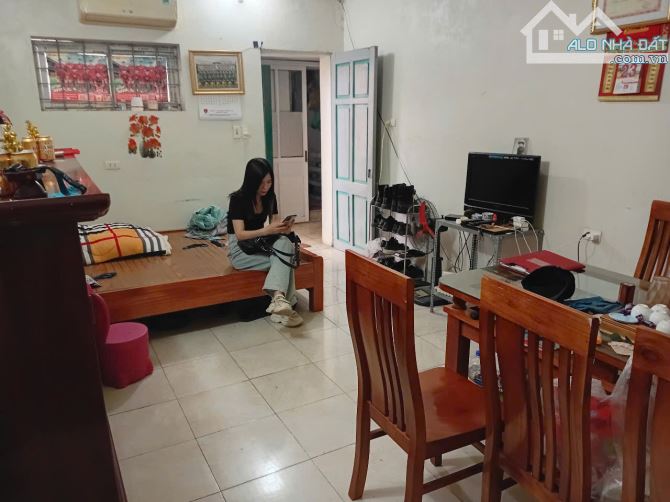 BÁN CĂN HỘ TẬP THỂ THỊ TRẤN ĐÔNG ANH. SỔ ĐỎ CHÍNH CHỦ - 3
